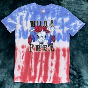 No Boundaries Cuffed Tee